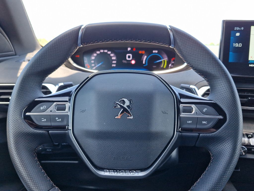 Peugeot 3008 Hybrid 145 e -DSC GT LED Navi Kamera 360 SH