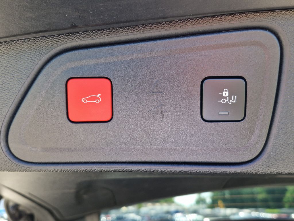 Peugeot 3008 Hybrid 145 e -DSC GT LED Navi Kamera 360 SH