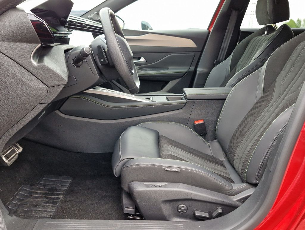 Peugeot 308 SW PHEV 225 e-AT GT LED Navi Kamera Sound Ke
