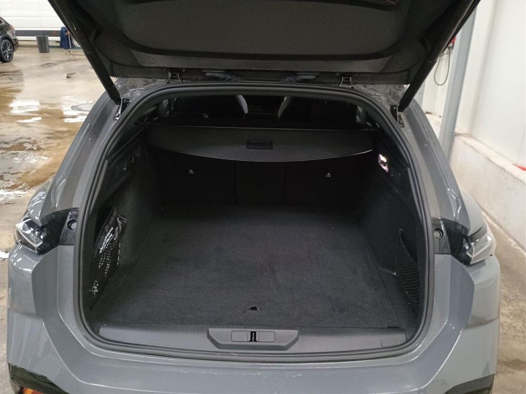 Peugeot 308 SW PureTech 130 GT AT LED Navi Kamera PDC To