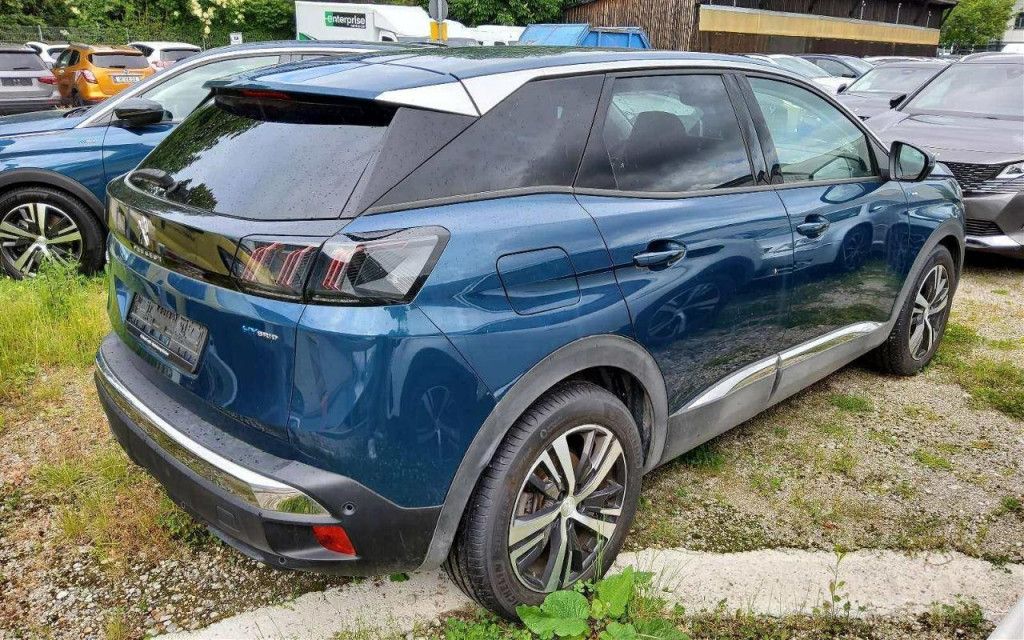 Peugeot 3008 PHEV 225 e- AT Allure LED Navi SHZ Kamera K