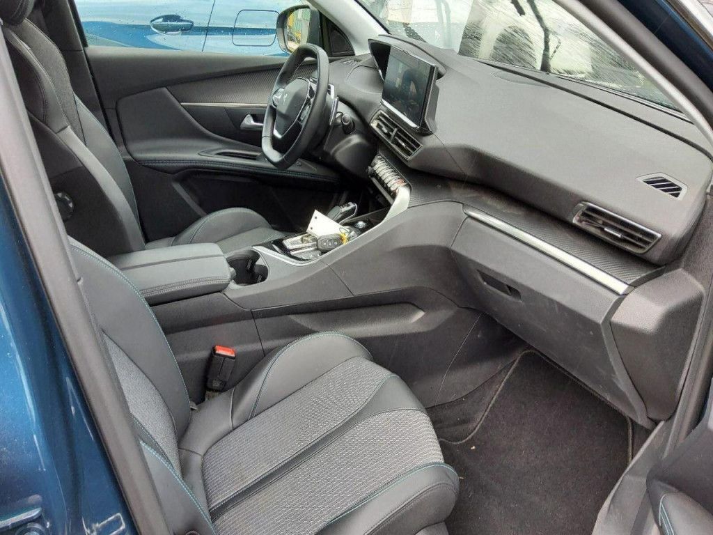 Peugeot 3008 PHEV 225 e- AT Allure LED Navi SHZ Kamera K