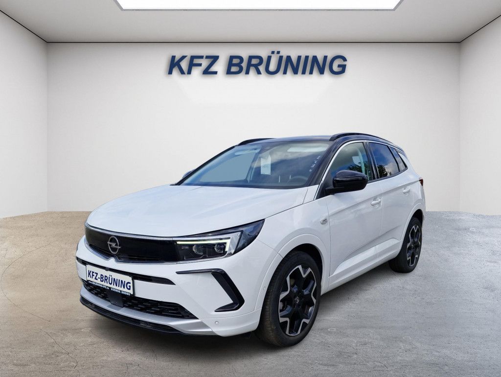 Opel Grandland 1.5 D Ultimate AT Navi Alcantara LED+