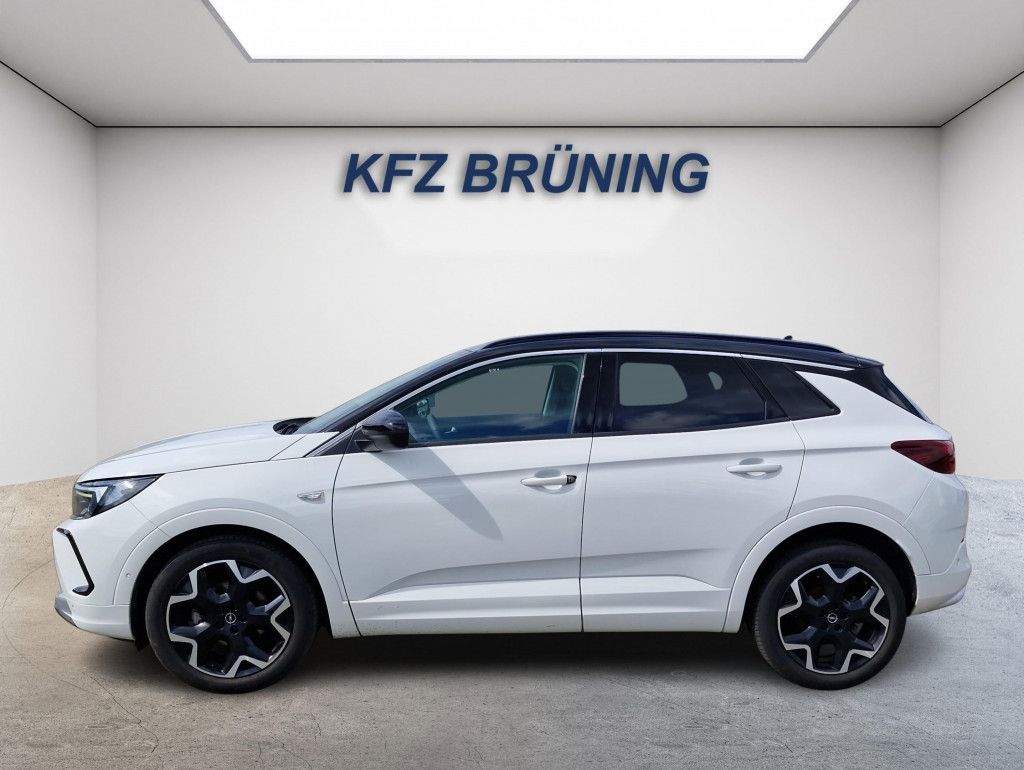 Opel Grandland 1.5 D Ultimate AT Navi Alcantara LED+