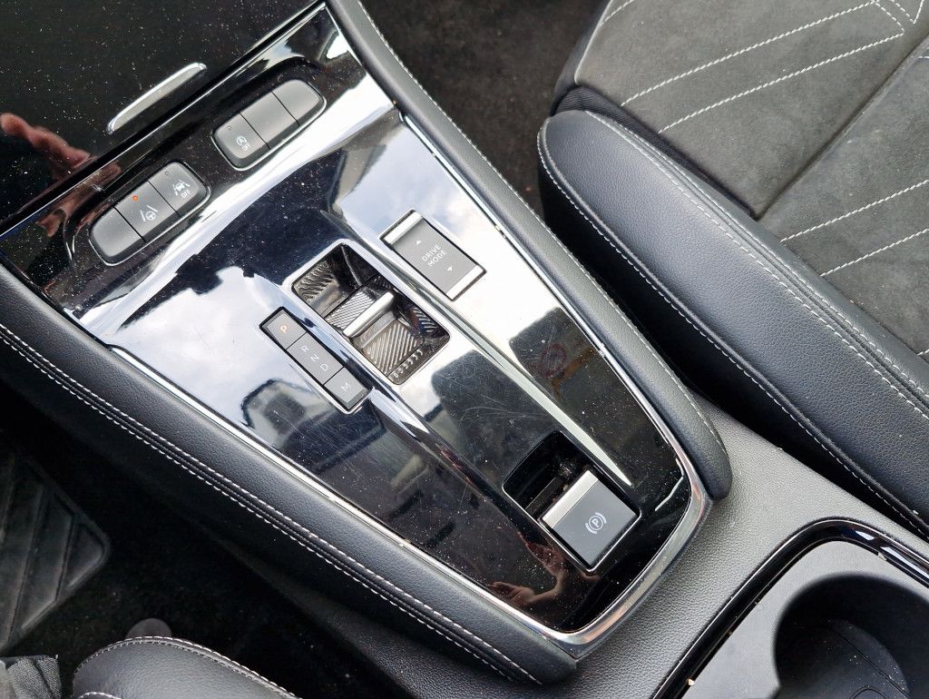 Opel Grandland 1.5 D Ultimate AT Navi Alcantara LED+