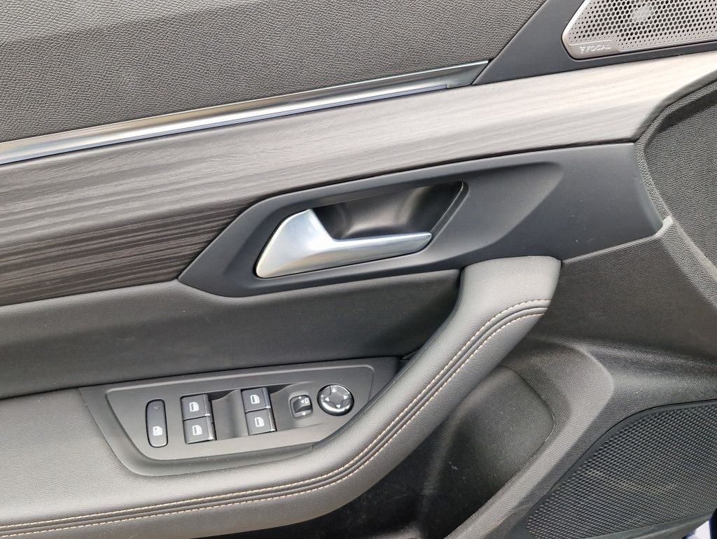 Peugeot 508 SW PureTech 130 GT AT LED Navi Leder Kamera