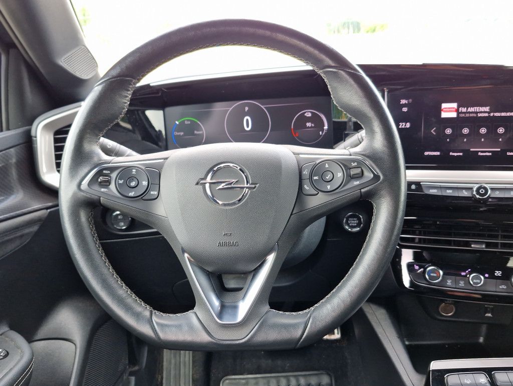 Opel Mokka-e Ultimate AT Alcantara Navi SHZ LED Kamer