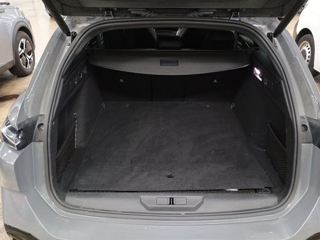 Peugeot 308 SW PureTech 130 GT AT LED Navi Kamera PDC To