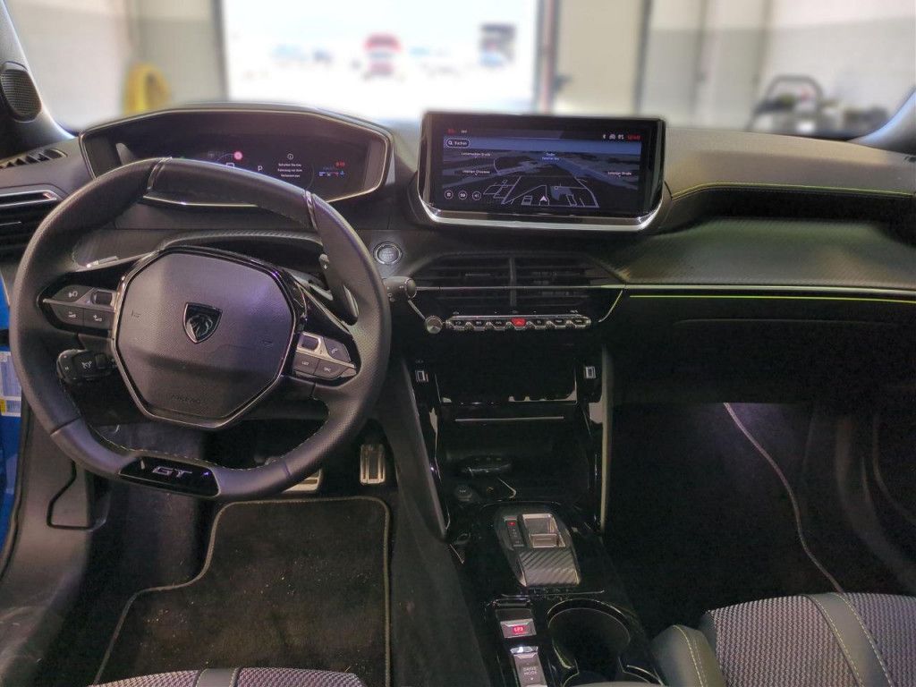 Peugeot 2008 Pure Tech 130 GT AT LED Navi Kamera PDC ACC
