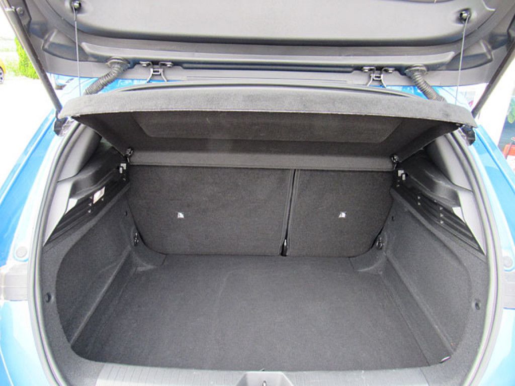Opel Astra L 1.2 Turbo Business AT8 FullLED AHK NAVI