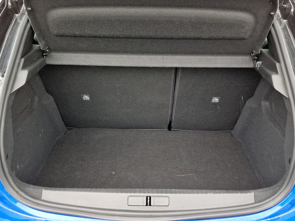 Opel Corsa F 1.2 Turbo GS LED Navi Pano Kamera Toter