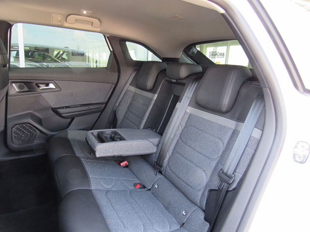 Citroën C5 X PureTech 130 YOU AT8 LED-Licht Navi Sitzhzg