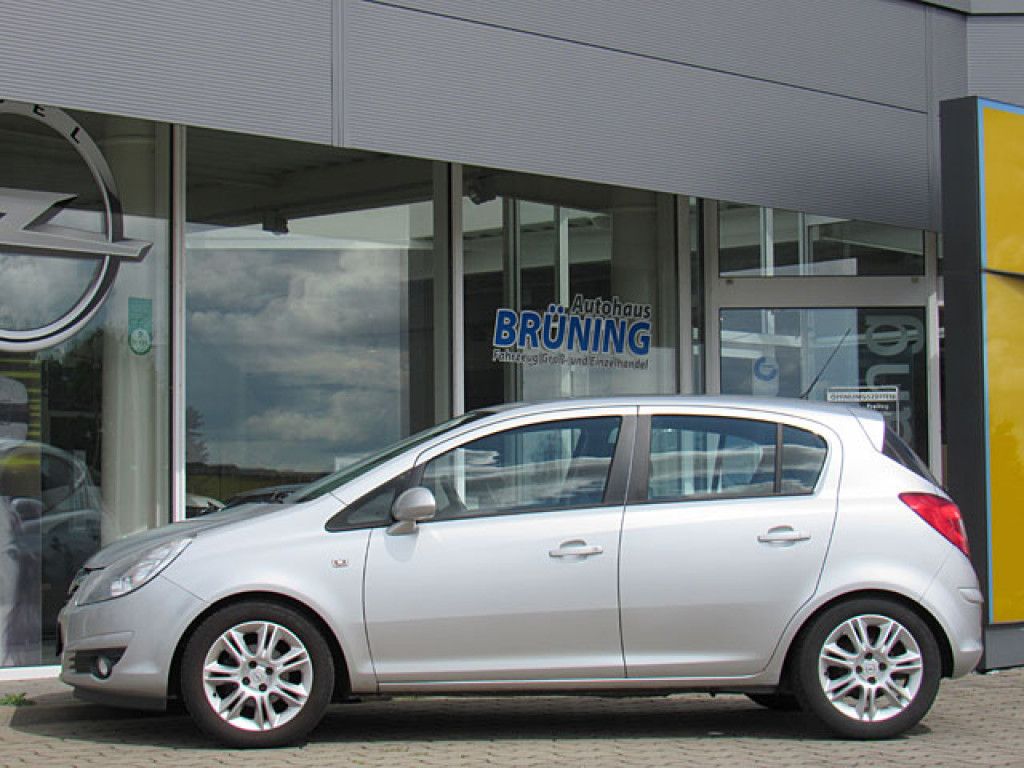 Opel Corsa 1.2 Innovation 110Jahre Klima Tempomat