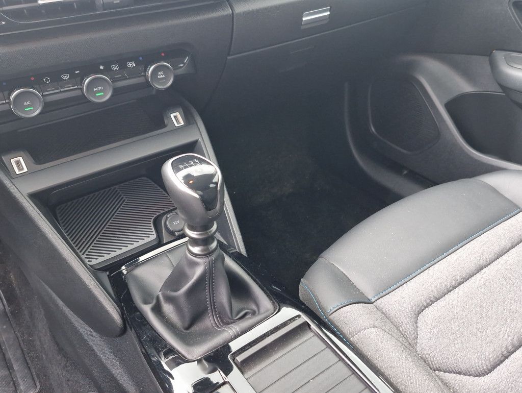 Citroën C4 PureTech 130 Feel Pack Navi LED Kamera Alu 18
