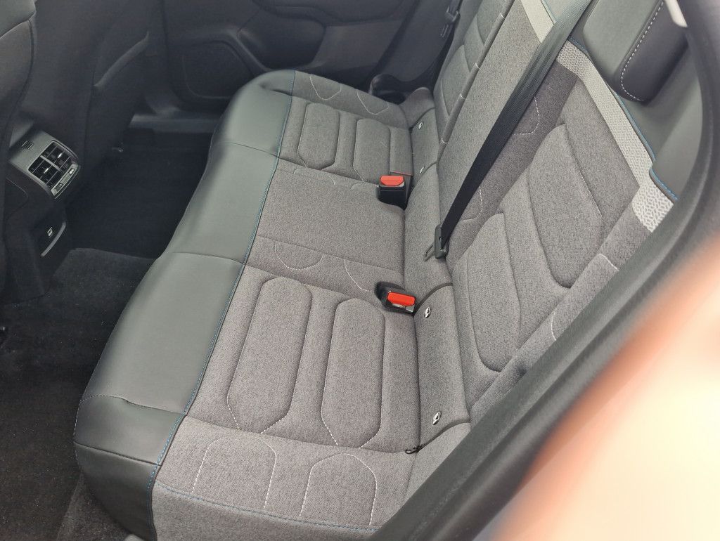 Citroën C4 PureTech 130 Feel Pack Navi LED Kamera Alu 18