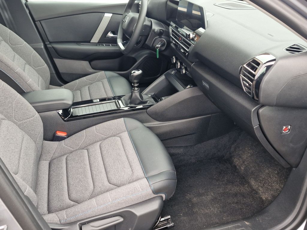 Citroën C4 PureTech 130 Feel Pack Navi LED Kamera Alu 18