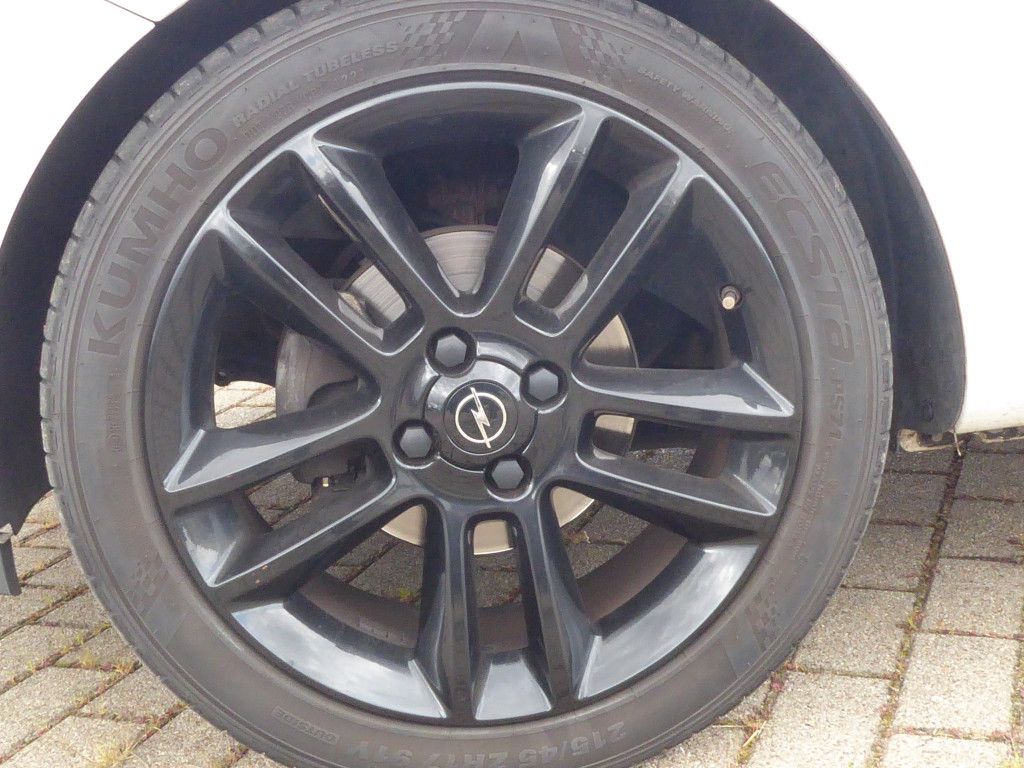 Opel Corsa 1.4 Color Edition Navi ALU Klima