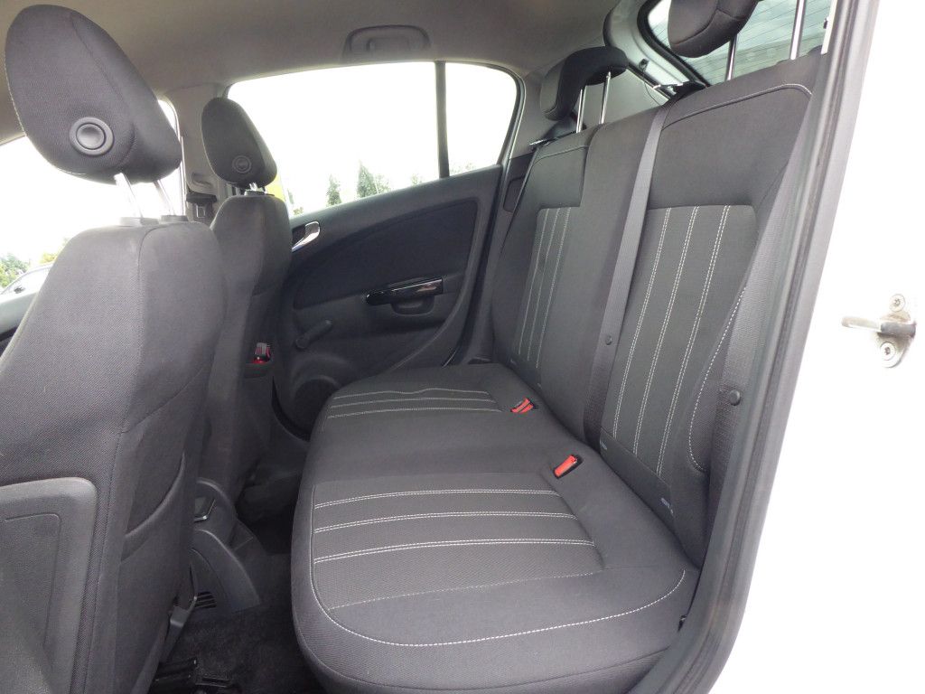 Opel Corsa 1.4 Color Edition Navi ALU Klima