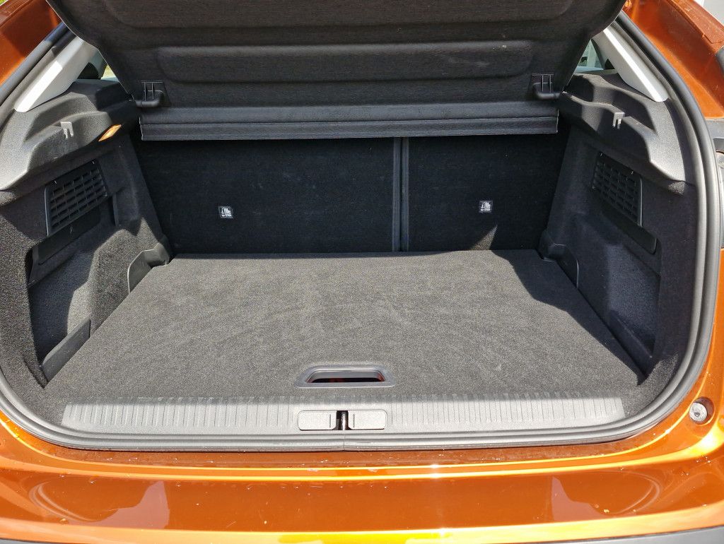 Citroën C4 e-C4 Feel AT LED CarPlay SHZ Kamera ACC Alu18