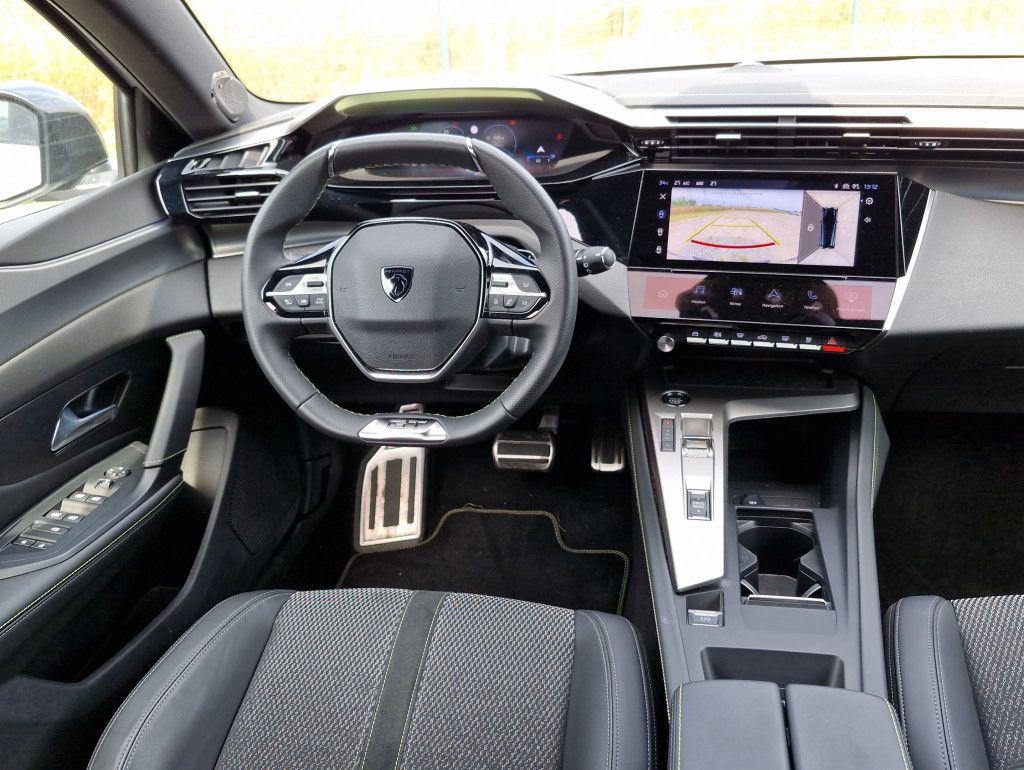 Peugeot 308 SW PureTech 130 GT AT Matrix Navi Kamera360