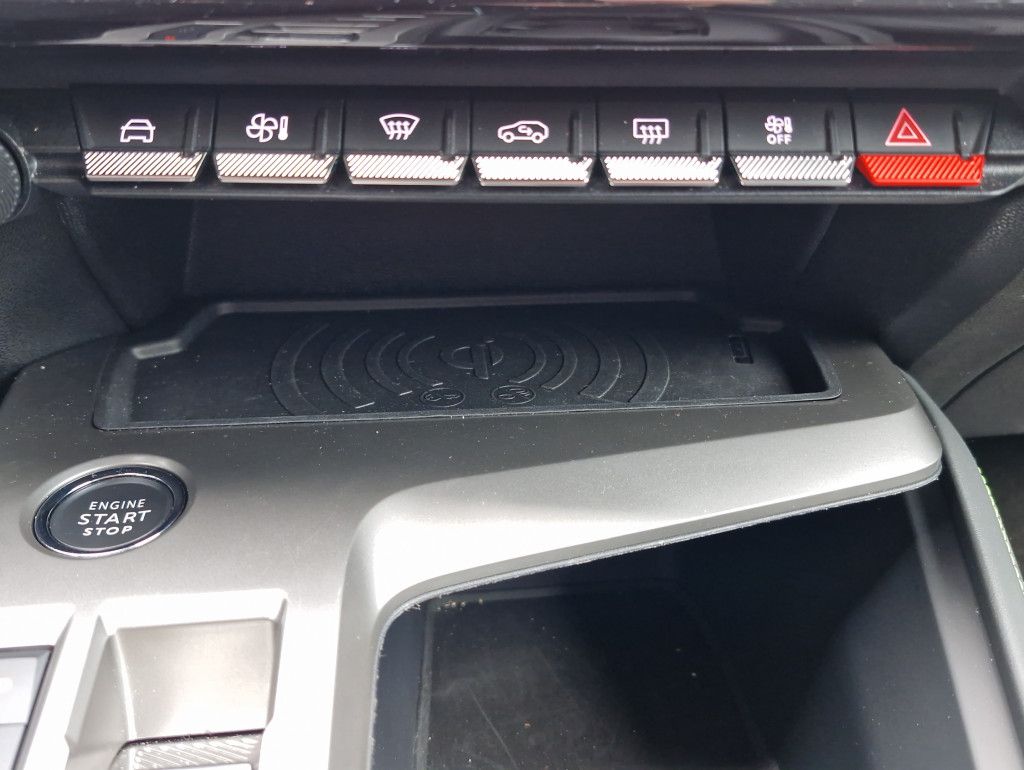 Peugeot 308 SW PureTech 130 GT AT Matrix Navi Kamera360