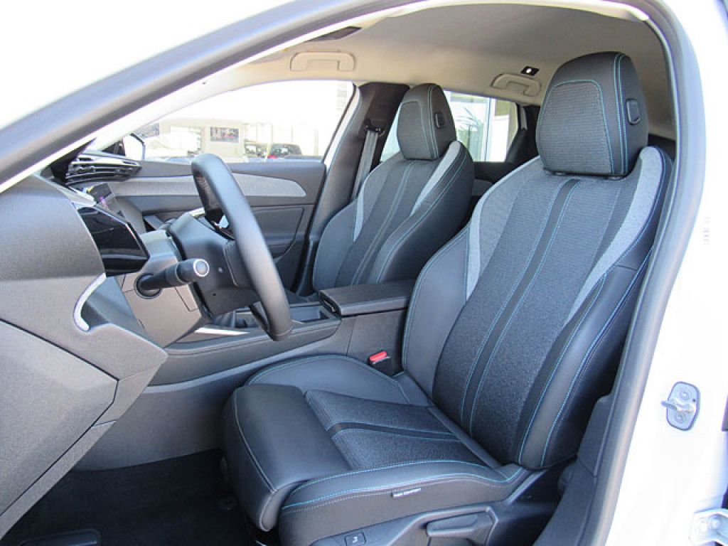 Peugeot 308 SW Allure PureTech LED-Licht NAVI Sitzhzg R-