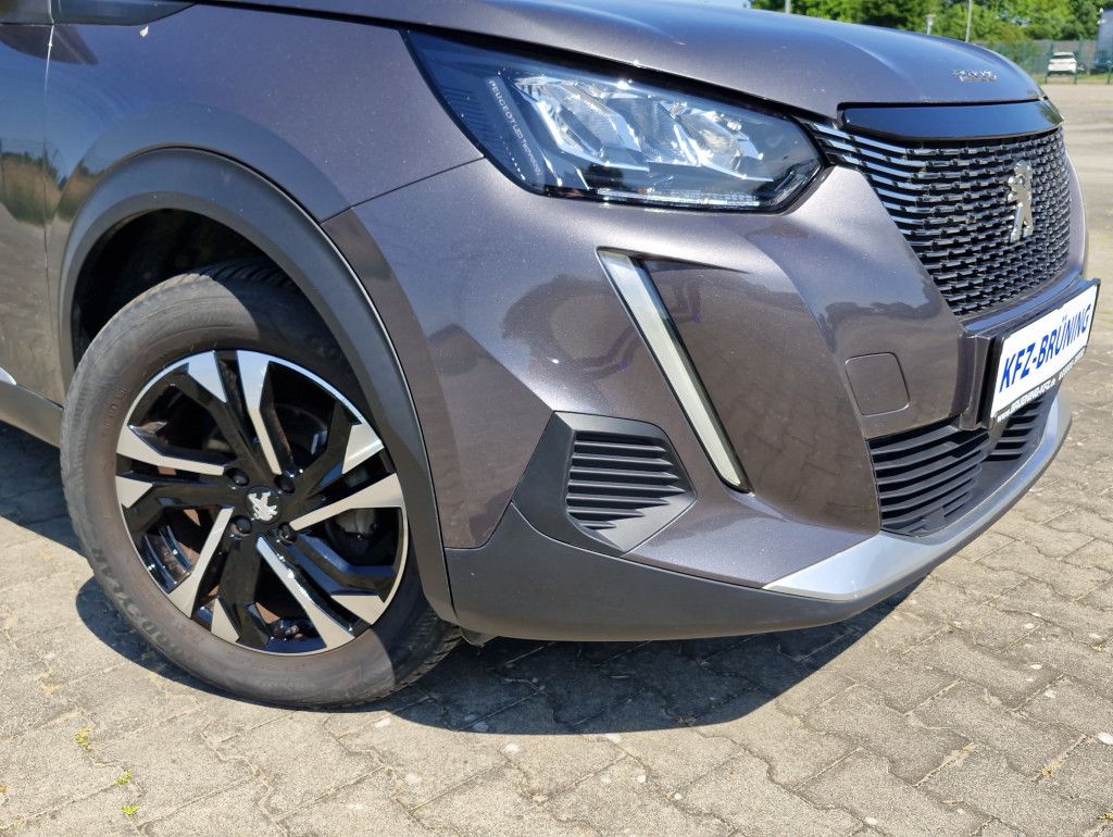 Peugeot 2008 PureTech 130 Allure LED Navi PDC Alu 17