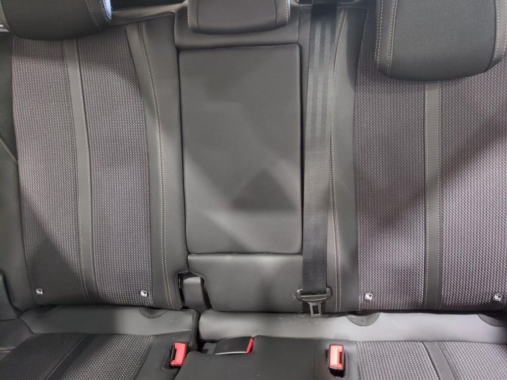 Peugeot 3008 Hybrid 145 e -DSC GT LED Navi Kamera360 SHZ