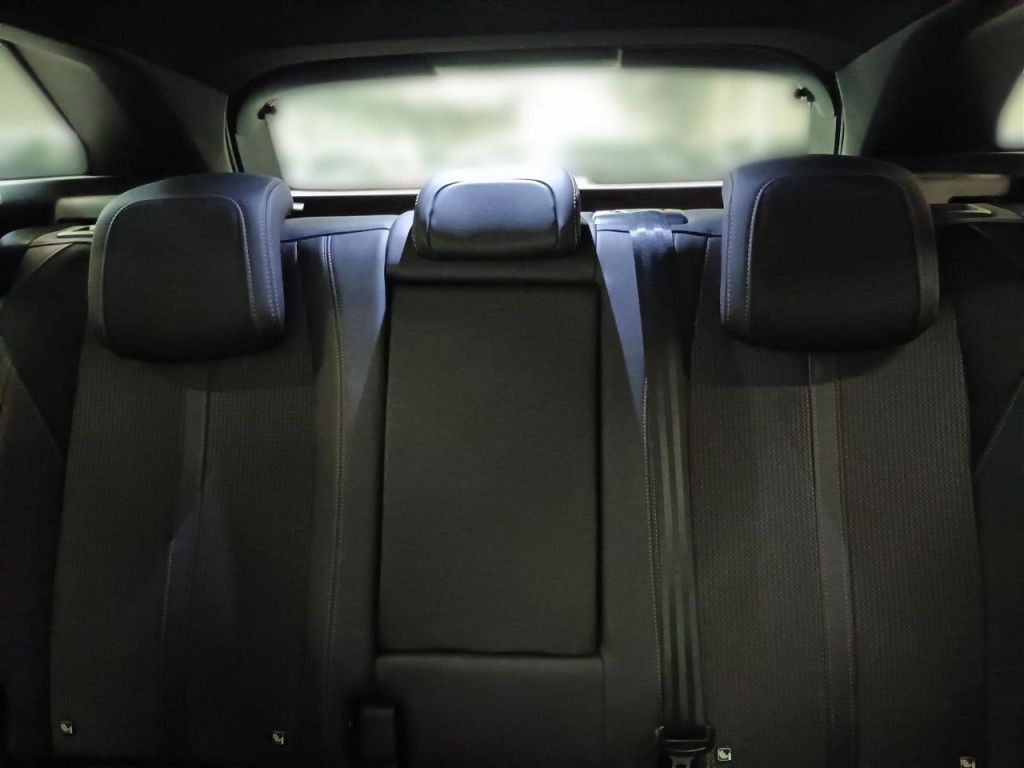 Peugeot 3008 Hybrid 145 e -DSC GT LED Navi Kamera360 SHZ