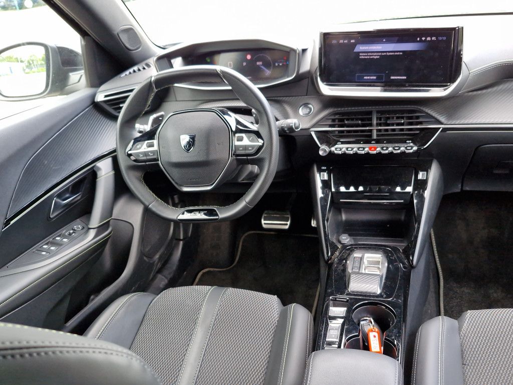 Peugeot 2008 PureTech 130 GT AT LED Navi Kamera360 PDC A