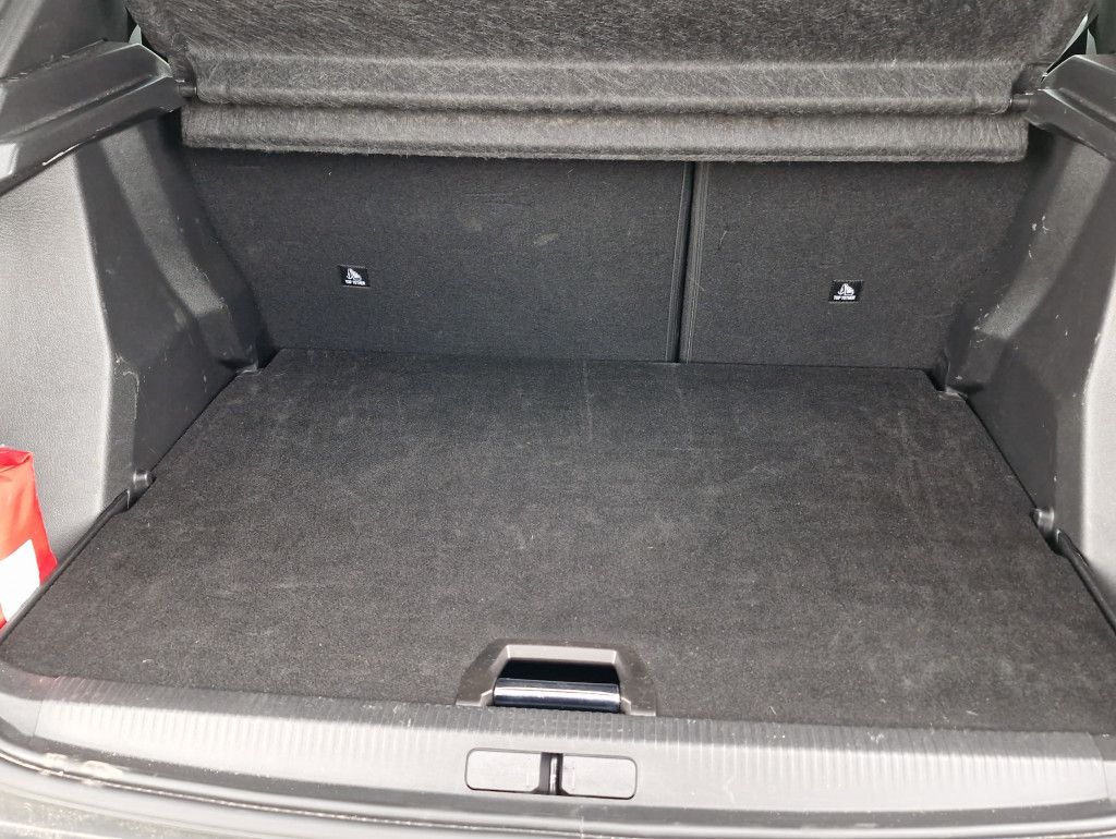 Peugeot 2008 PureTech 130 GT AT LED Navi Kamera360 PDC A