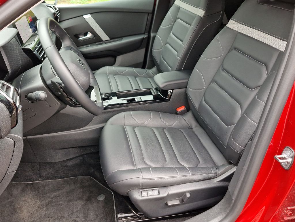Citroën C4 PureTech 130 Max AT LED Navi Pano Kamera 360