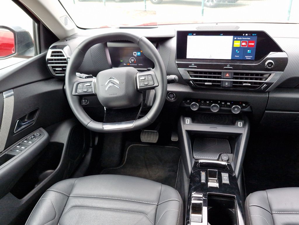 Citroën C4 PureTech 130 Max AT LED Navi Pano Kamera 360