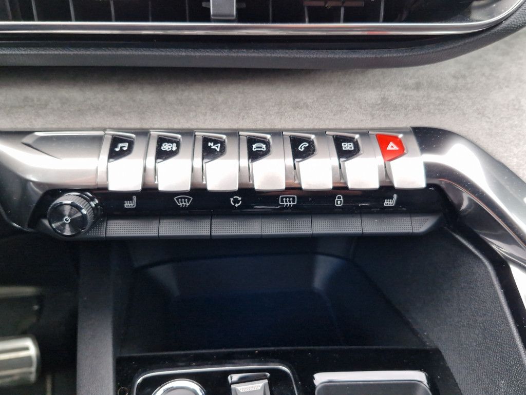 Peugeot 5008 BlueHDi 130 GT AT LED Navi Kamera SHZ ACC 7
