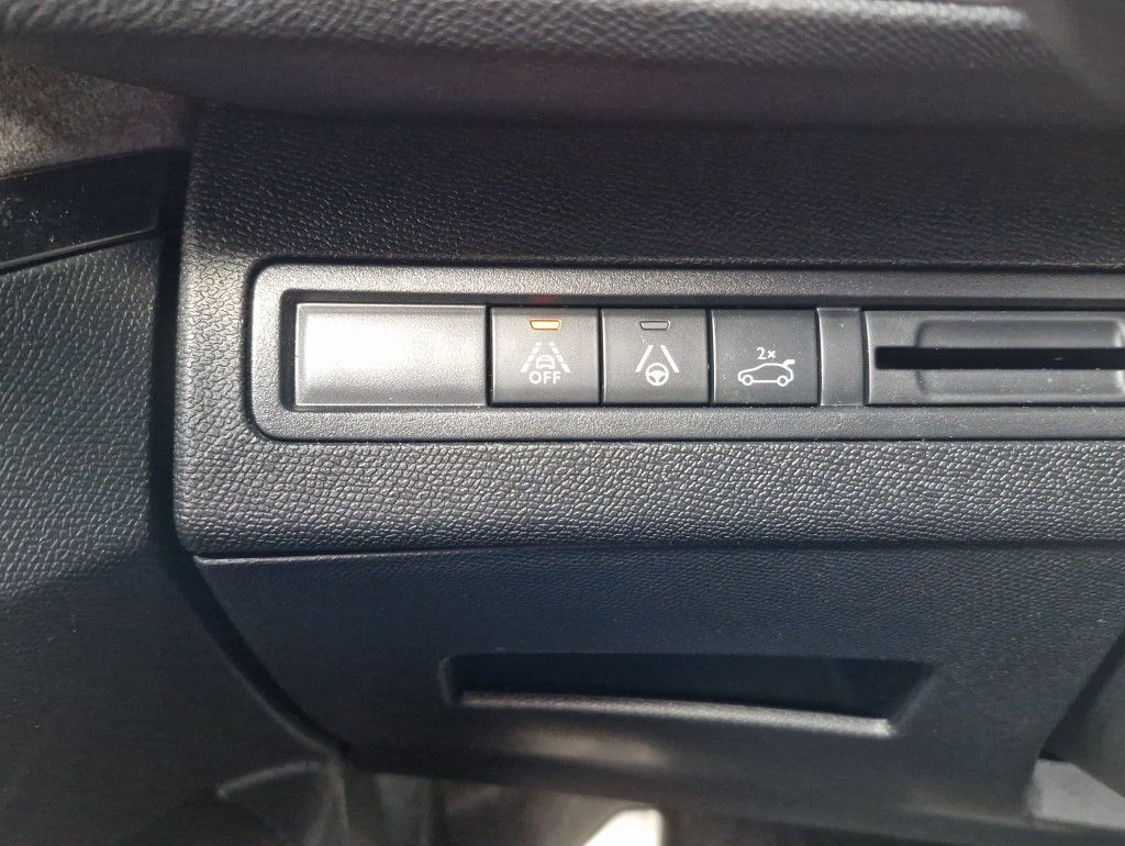 Peugeot 5008 BlueHDi 130 GT AT LED Navi Kamera SHZ ACC 7