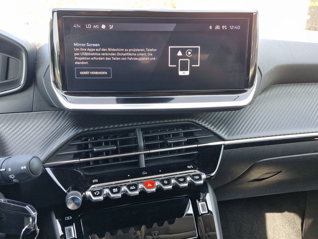 Peugeot 208 PureTech 100 Allure AT LED Kamera PDC CarPla
