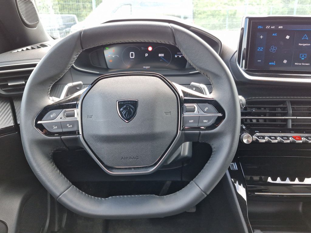 Peugeot 2008 PureTech 130 Allure AT LED Navi Kamera 360