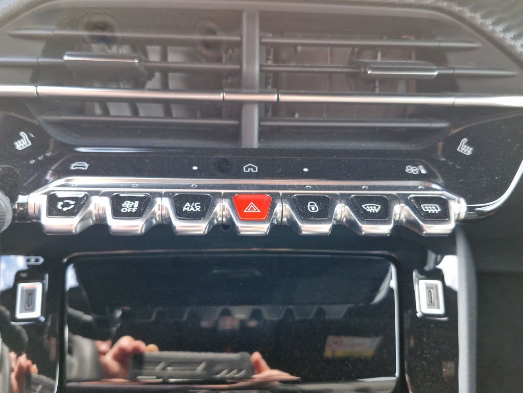 Peugeot 2008 PureTech 130 Allure AT LED Navi Kamera 360