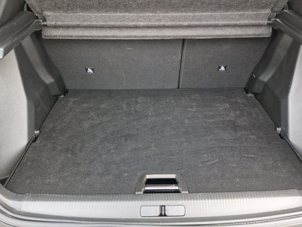 Peugeot 2008 PureTech 130 Allure AT LED Navi Kamera 360