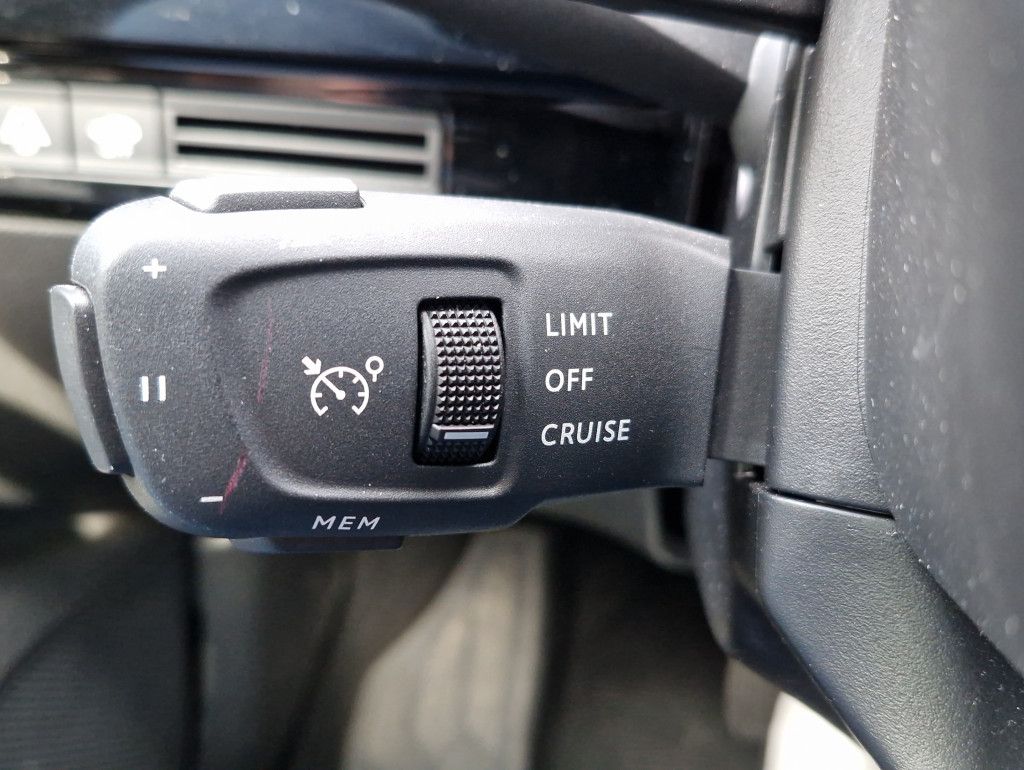 Peugeot 508 SW PureTech 130Allure AT LED Navi Kamera360