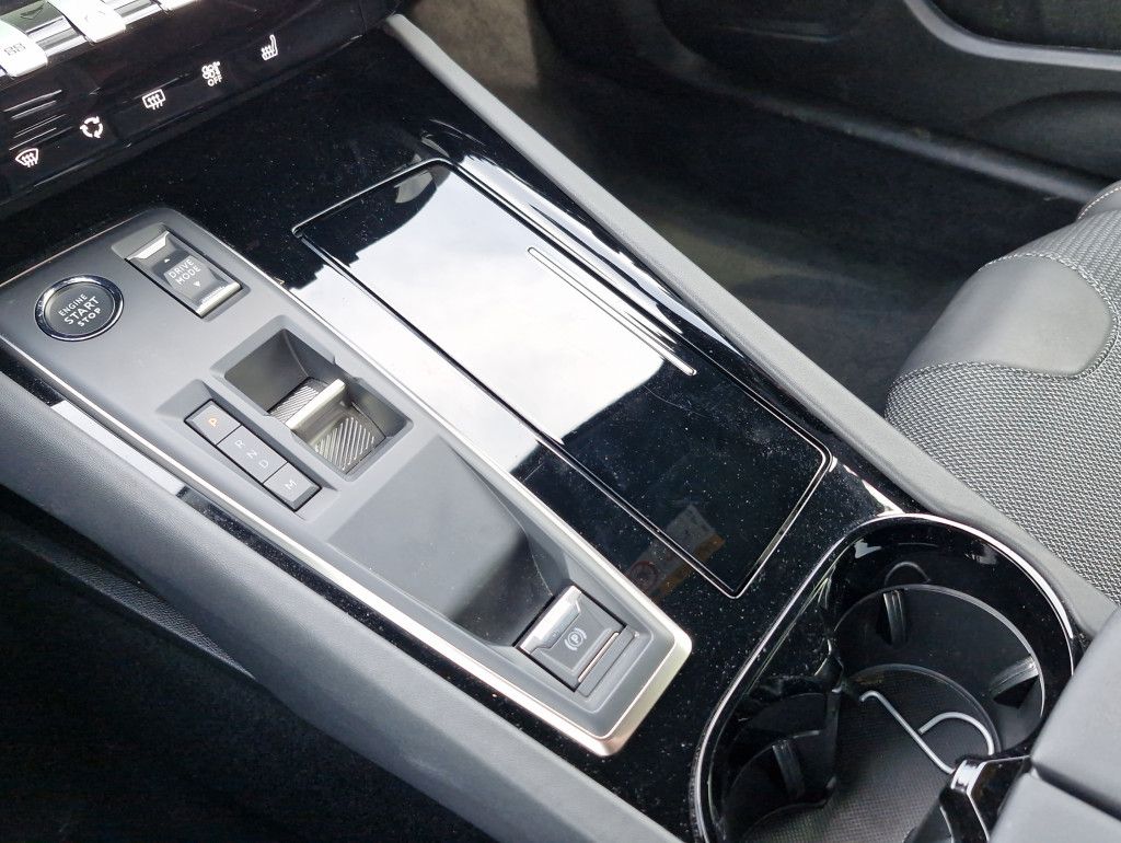 Peugeot 508 SW PureTech 130Allure AT LED Navi Kamera360