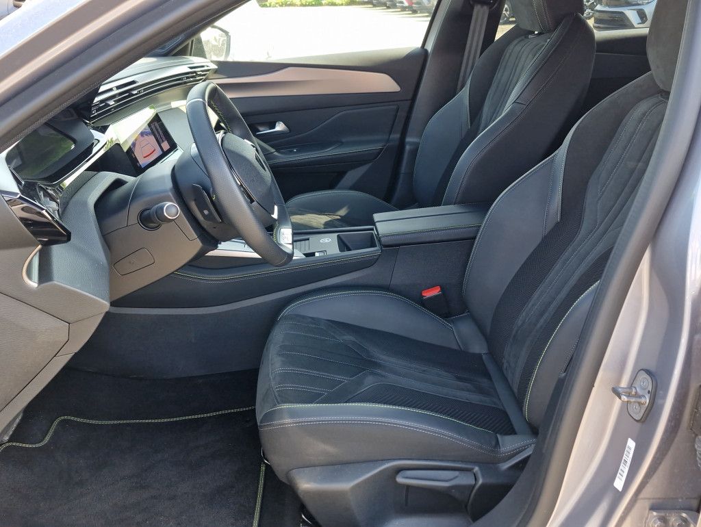 Peugeot 308 SW PureTech 130 GT AT Matrix Navi Pano Kamer