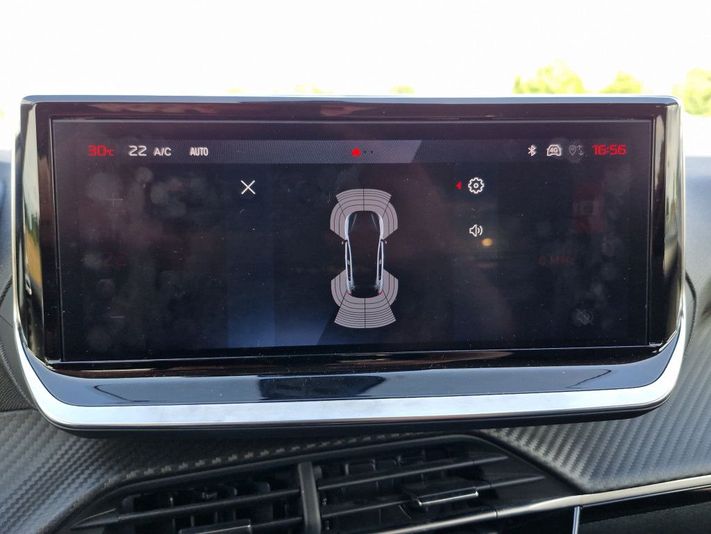 Peugeot 208 PureTech 100 Allure AT LED Kamera PDC CarPla