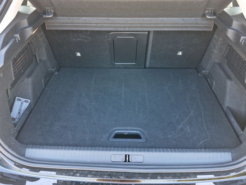 Citroën C4 PureTech 130 Plus AT LED Navi SHZ Kamera ACC