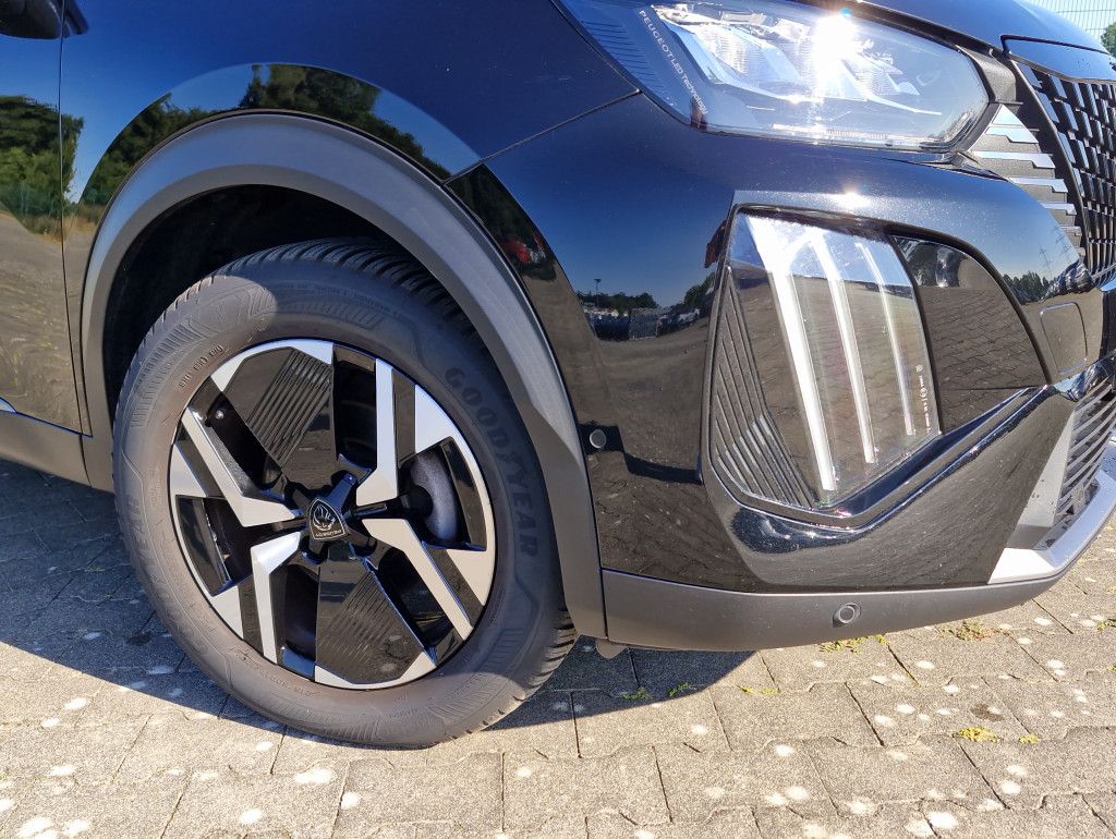 Peugeot 2008 PureTech 130 Allure AT LED Navi Kamera 360