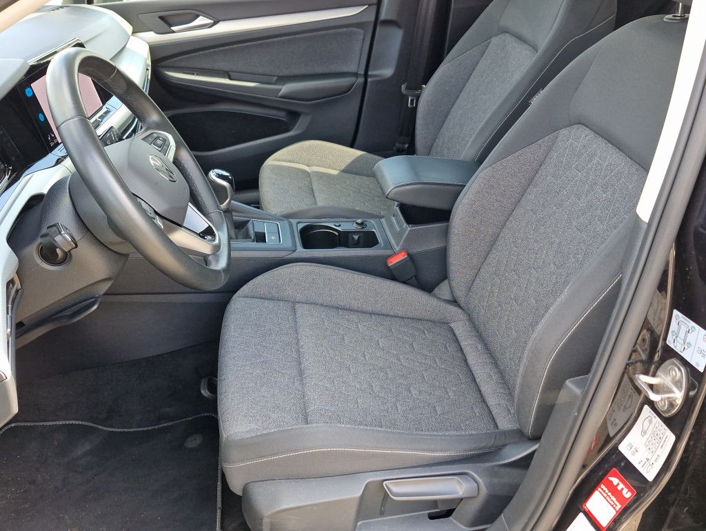 Volkswagen Golf 2.0 TDI Move Navi LED SHZ ACC PDC Alu 16