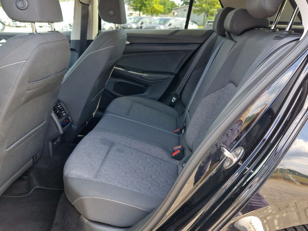 Volkswagen Golf 2.0 TDI Move Navi LED SHZ ACC PDC Alu 16