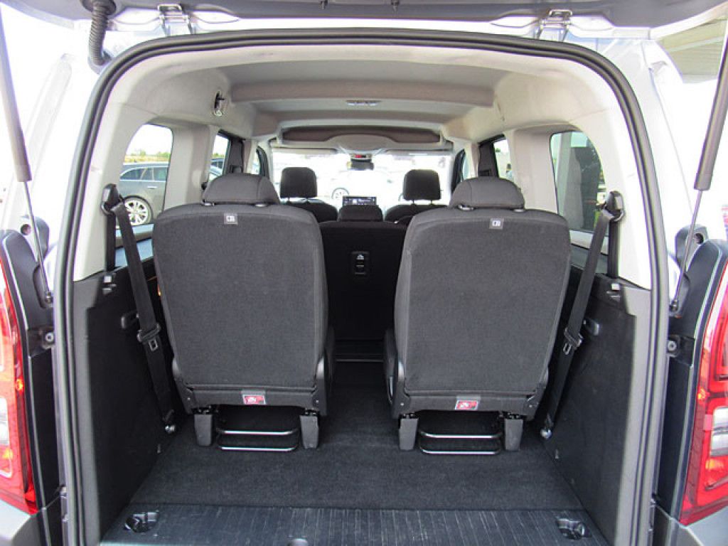 Citroën Berlingo Blue-HDI MAX XL 130 EAT8  LED Navi Kame