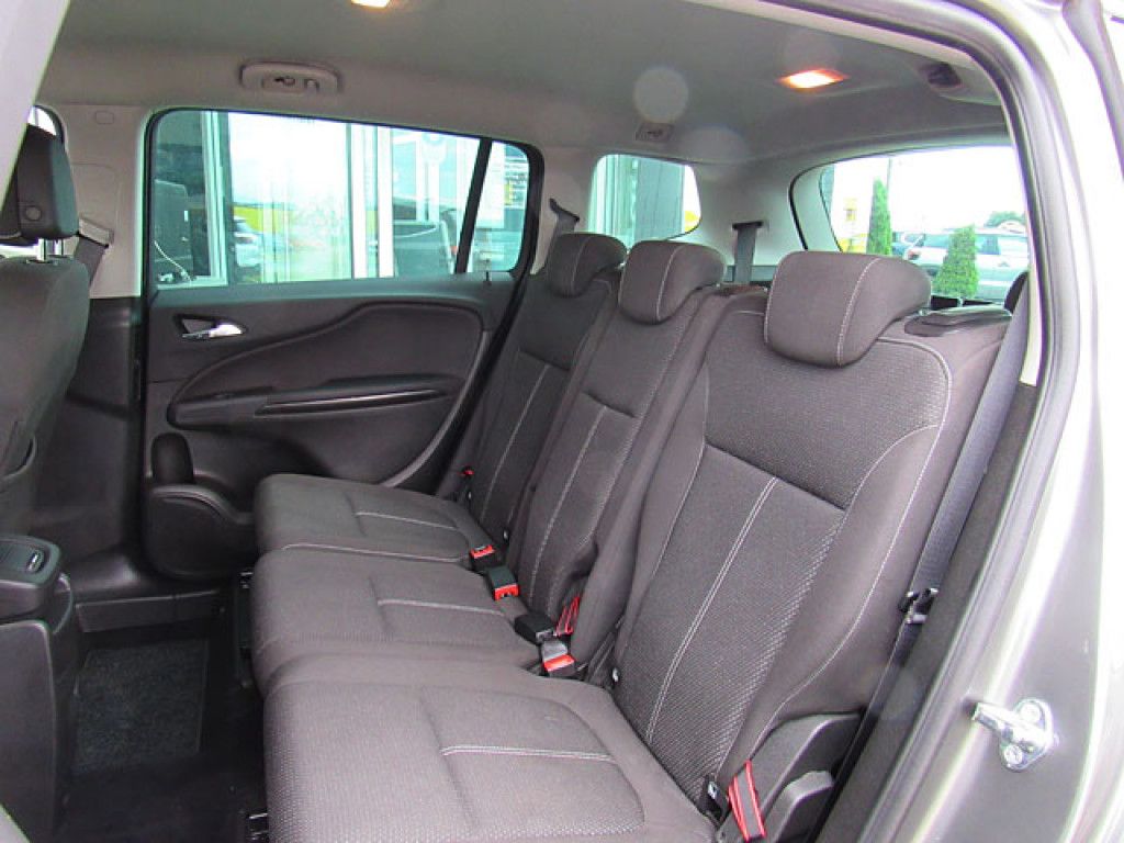 Opel Zafira 2.0 CDTI Innovation AT6 AFL-LED NAVI R-Ka