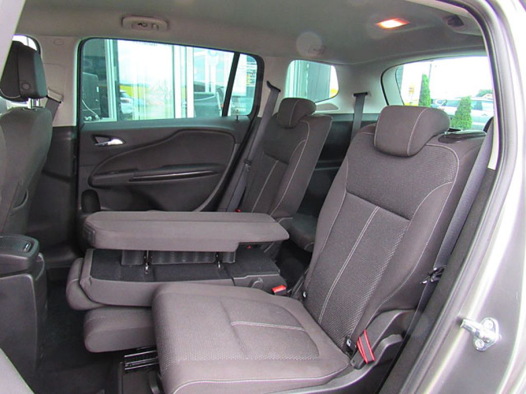 Opel Zafira 2.0 CDTI Innovation AT6 AFL-LED NAVI R-Ka